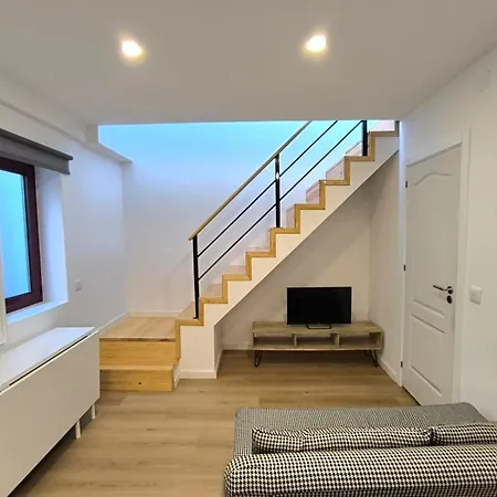 Gaia By The Wine Cellars *