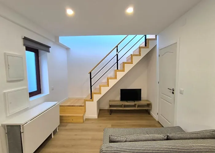 Gaia By The Wine Cellars *